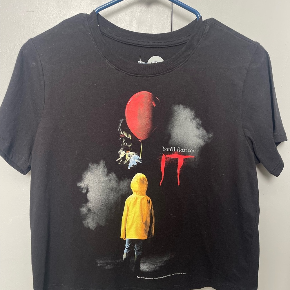 Women’s crop shirt